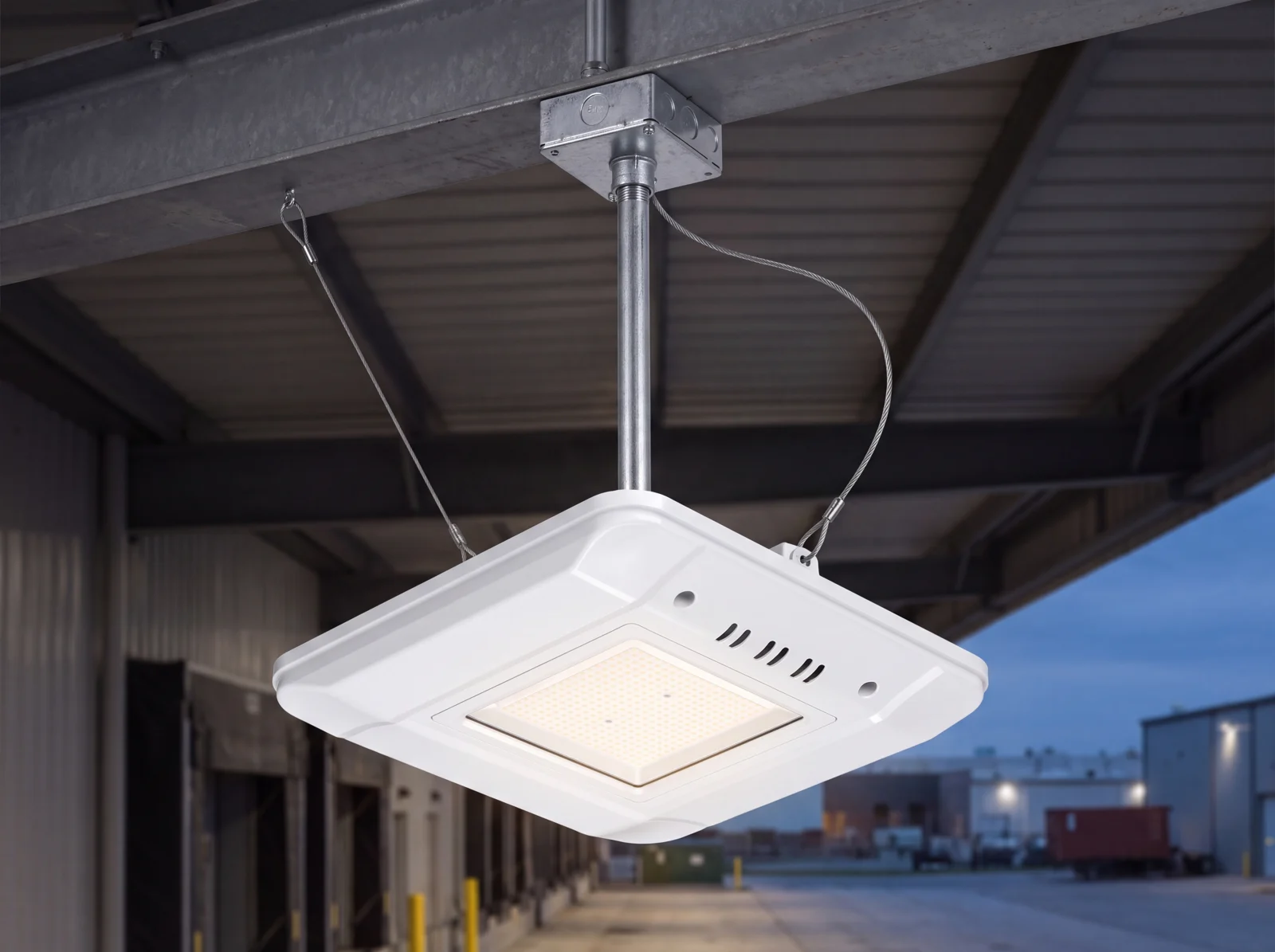 Canopy suspendida en tubo de 1 in - Jungo Lighting